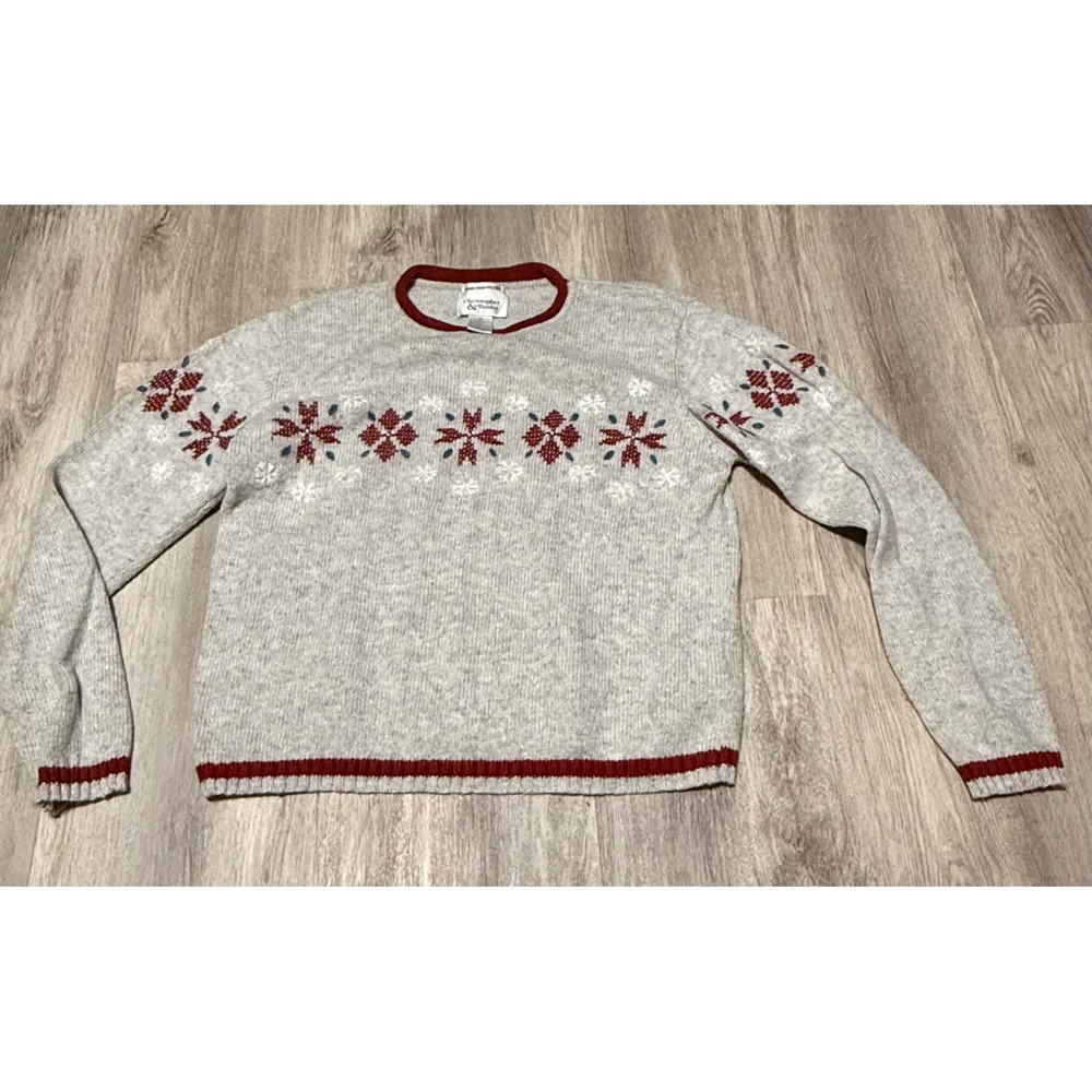 Christopher & Banks Embroidered Snowflake Sweater Holiday Winter Size M